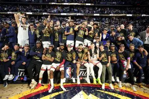 今晚体能课后，孟菲斯灰熊主帅复盘备战欧篮联，压力陡增，纪律约束更严格的简单介绍-爱游戏体育电竞